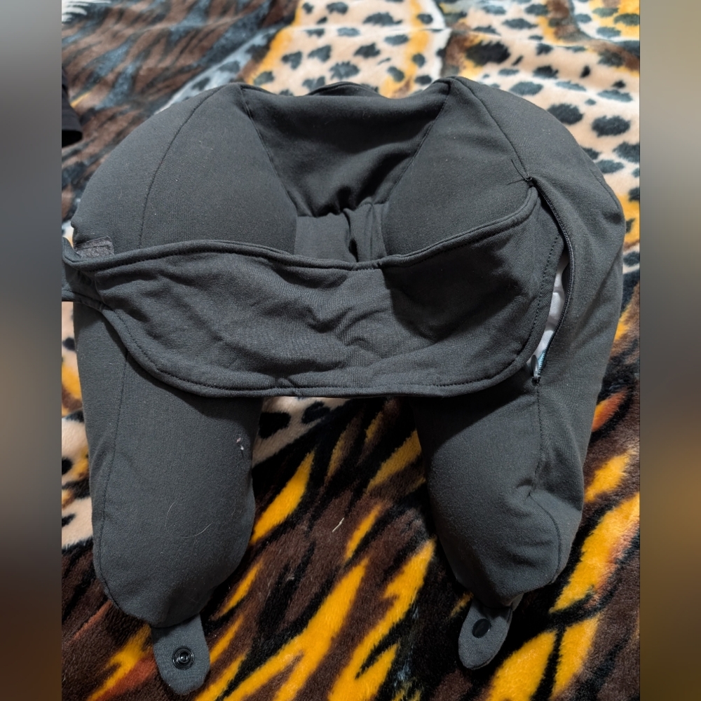Black Travel Neck Pillow with Eye Mask